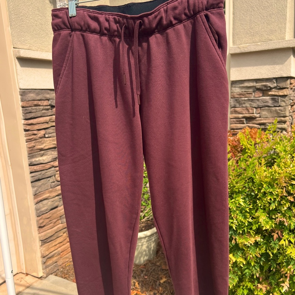 Nike Cropped Joggers